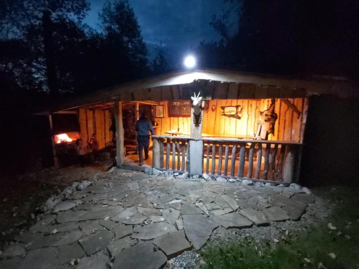 Cabana Vanatorului Rîşnov 外观 照片